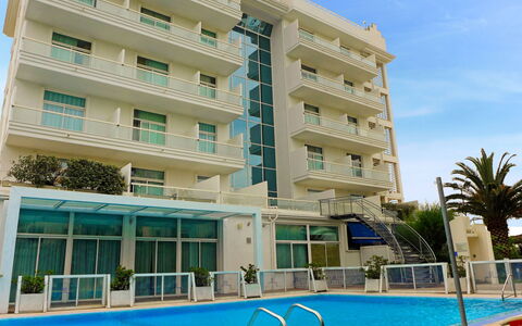 Vasto 200: Building, Property, Apartment, Condominium, Swimming Pool, Real Estate, Resort, Hotel, House, Architecture