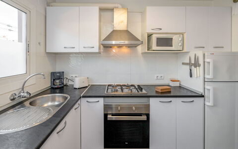 Blaumar: Sink, Cabinetry, Kitchen Sink, Building, Countertop, Furniture, Tap, Plumbing Fixture, Kitchen Stove, Kitchen