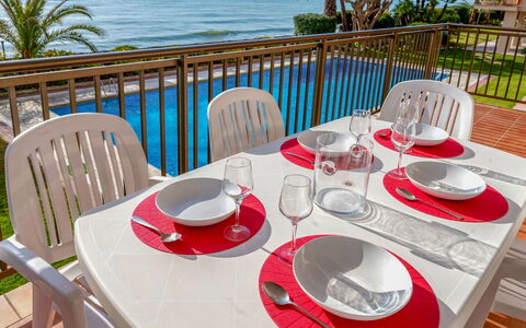 Blaumar: Table, Furniture, Tableware, Water, Property, Sky, Chair, Dishware, Plant, Outdoor Table