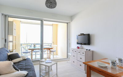 Accommodation:&nbsp;Grand Pavois 730.4