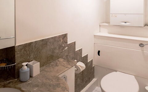 Holly Lodge Coach House: Bathroom, Plumbing Fixture, Wall, Flooring, Interior Design, Floor, Toilet, Sink, Bathroom Sink, Tap