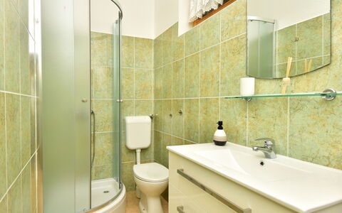 Milka: Mirror, Plumbing Fixture, Tap, Sink, Property, Bathroom Sink, Building, Bathroom, Purple, Bathroom Cabinet