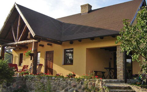 Marylin: Home, House, Property, Roof, Building, Real Estate, Residential Area, Cottage, Architecture, Estate