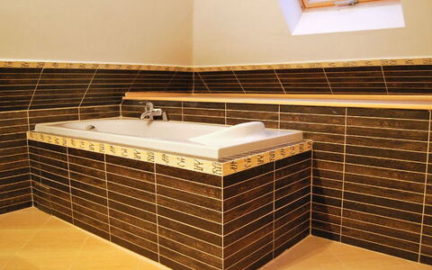 Borowikowa: Tile, Floor, Room, Bathroom, Property, Wall, Flooring, Architecture, Furniture, Material Property