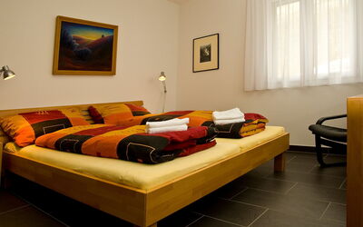 Accommodation:&nbsp;B33 200.3