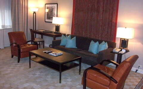 Accommodation:&nbsp;Manhattan Residence 100.6