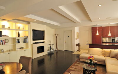 Accommodation:&nbsp;Manhattan Residence 100.23