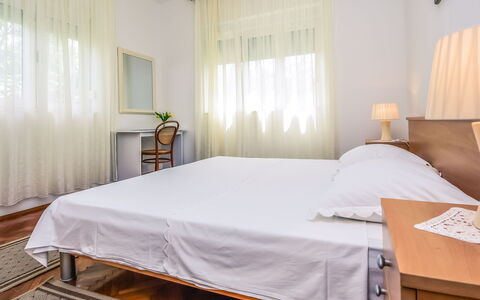 Ankica: Property, Furniture, Comfort, Shade, Wood, Curtain, Window, Textile, Interior Design