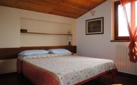 Accommodation:&nbsp;Maria Luisa