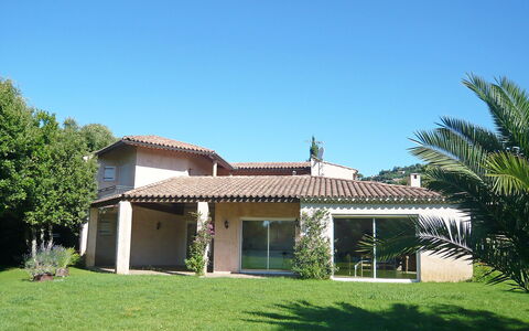 Cassou: Property, Home, House, Building, Real Estate, Residential Area, Estate, Villa, Roof, Land Lot