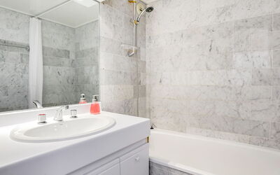 Accommodation:&nbsp;Bel Alp 425.1