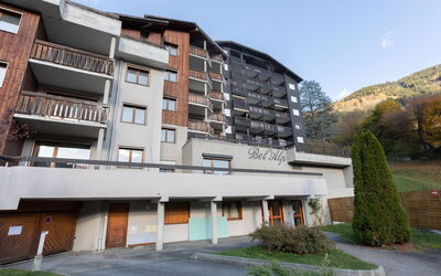 Saint Gervais 425: Plant, Sky, Building, Property, Window, Tree, Urban Design, Condominium, Residential Area