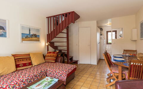 Le Pré Verger: Table, Furniture, Picture Frame, Property, Couch, Wood, Comfort, Chair, Interior Design, Floor