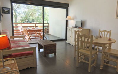Accommodation:&nbsp;Le Golf Clair 815.1