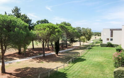 Accommodation:&nbsp;Le Golf Clair 815.15
