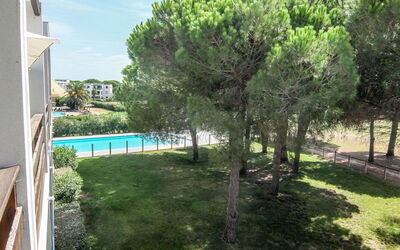 Accommodation:&nbsp;Le Golf Clair 815.15