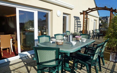 Elisa: Furniture, Table, Property, Chair, Azure, Window, Flowerpot, Shade, Outdoor Table, Interior Design