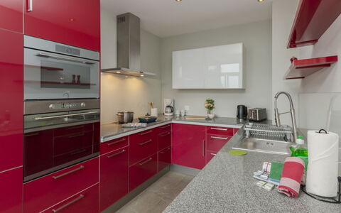 Interlaken 400: Kitchen, Countertop, Kitchen Appliance, Cabinetry, Interior Design, Major Appliance, Flooring, Furniture, Kitchen Stove, Floor