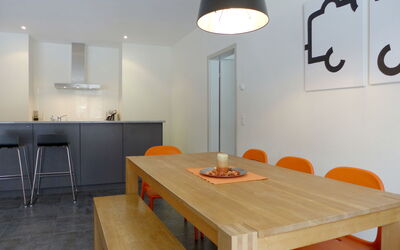 Accommodation:&nbsp;Modern 400.4