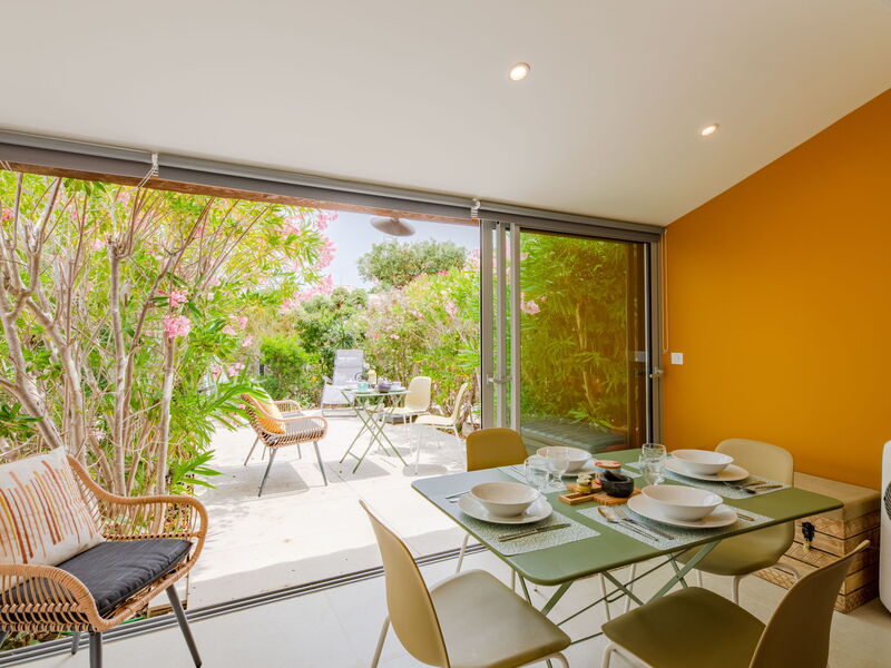 Accommodation:&nbsp;Les Bastides de Guerrevieille 214.7