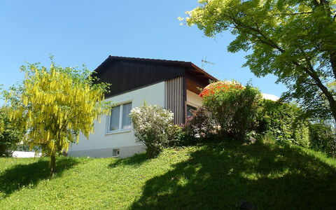 Bilharz: House, Property, Home, Cottage, Natural Landscape, Tree, Real Estate, Farmhouse, Building, Land Lot