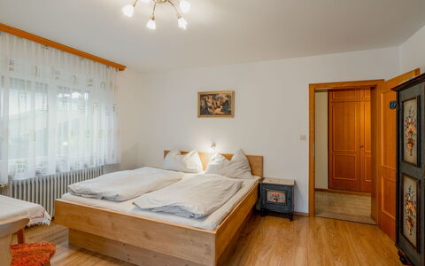 Haus Viktoria: Furniture, Property, Cabinetry, Wood, Comfort, Table, Drawer, Door, Building