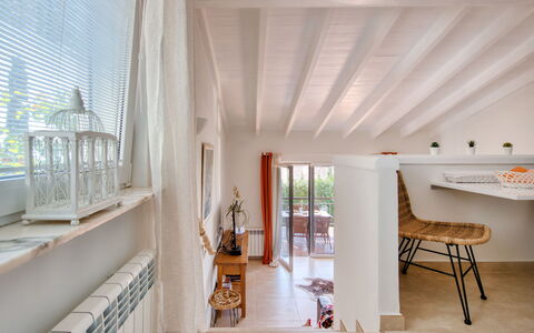 Petite Fleur: Room, Property, Ceiling, Interior Design, Building, Furniture, Floor, House, Wall, Architecture