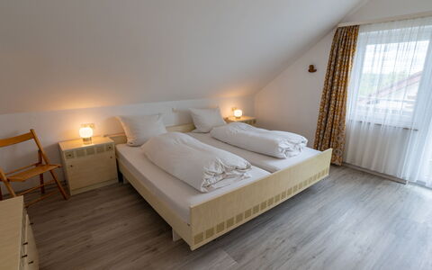 Hochfirst: Furniture, Comfort, Building, Wood, Lighting, Bed Frame, Floor, Flooring, Hardwood, Bed
