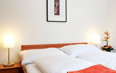 Accommodation:&nbsp;A32 190.1