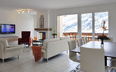 Accommodation:&nbsp;A31 190.2