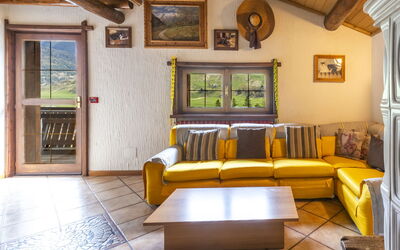 Accommodation:&nbsp;Santa Lucia 200.1