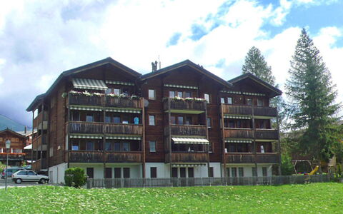 Diana: Property, House, Building, Estate, Architecture, Home, Real Estate, Apartment, Tree, Room