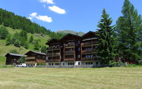 Diana: Property, Natural Landscape, House, Mountain, Home, Tree, Building, Sky, Architecture, Mountain Range