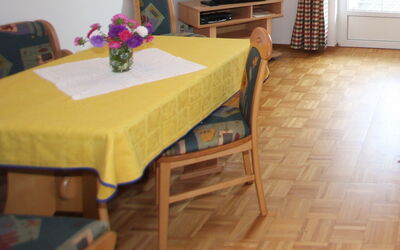 Accommodation:&nbsp;Frank 100.1