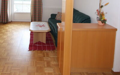 Accommodation:&nbsp;Frank 100.1