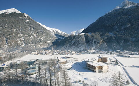 Längenfeld 165: Mountain, Mountainous Landforms, Snow, Mountain Range, Hill, Winter, Highland, Hill Station, Landscape, Glacial Landform