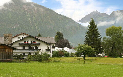 Fellhornstrasse: Cloud, Sky, Plant, Mountain, Ecoregion, Building, Nature, Natural Landscape, Natural Environment, House