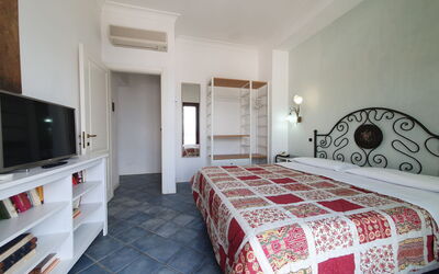Accommodation:&nbsp;La Rosa 360.4
