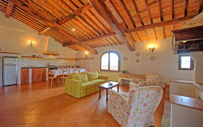 Accommodation:&nbsp;San Donnino 4