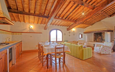 Accommodation:&nbsp;San Donnino 4