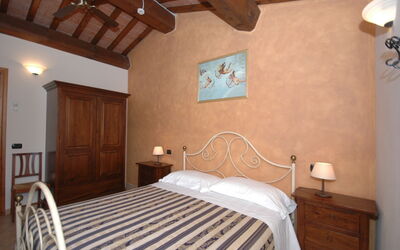 Accommodation:&nbsp;Massi e