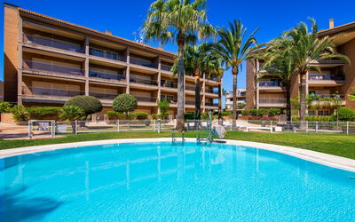 Jávea 186: Water, Plant, Building, Daytime, Property, Sky, Swimming Pool, Azure, Nature, Tree