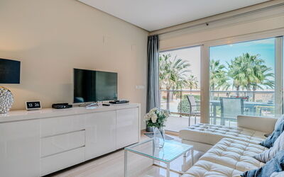Marmara Luxury First Line 186.6: Interior Design, Flooring, Floor, Apartment, Furniture, Home, Ceiling, Living Room, Resort