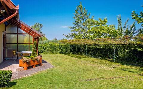 Balatonmariafurdo 107: Plant, Sky, Building, Natural Landscape, Shade, Land Lot, Window, Grass, Flowerpot, Residential Area