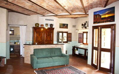 Accommodation:&nbsp;Hedera
