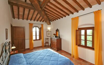 Certaldo 3: Property, Room, Building, Ceiling, House, Real Estate, Furniture, Interior Design, Bedroom, Floor