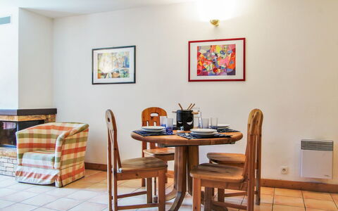 Les Capucins: Furniture, Table, Property, Picture Frame, Wood, Chair, Interior Design, Paint, Floor, Flooring