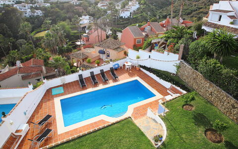 Villa Cielo: Water, Property, Plant, Swimming Pool, Building, Tree, Urban Design, Seaside Resort, Leisure, Real Estate