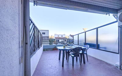 Accommodation:&nbsp;Le Lagon Bleu 135.9