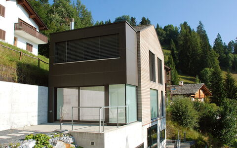 Melina: Property, House, Building, Architecture, Real Estate, Home, Facade, Residential Area, Apartment, Room